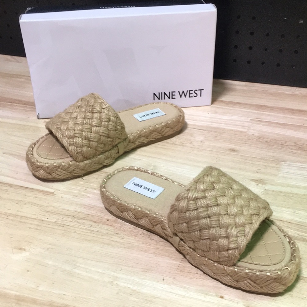 New WB Woman’s Nine West Woven Slide Sandals in Natural Tan